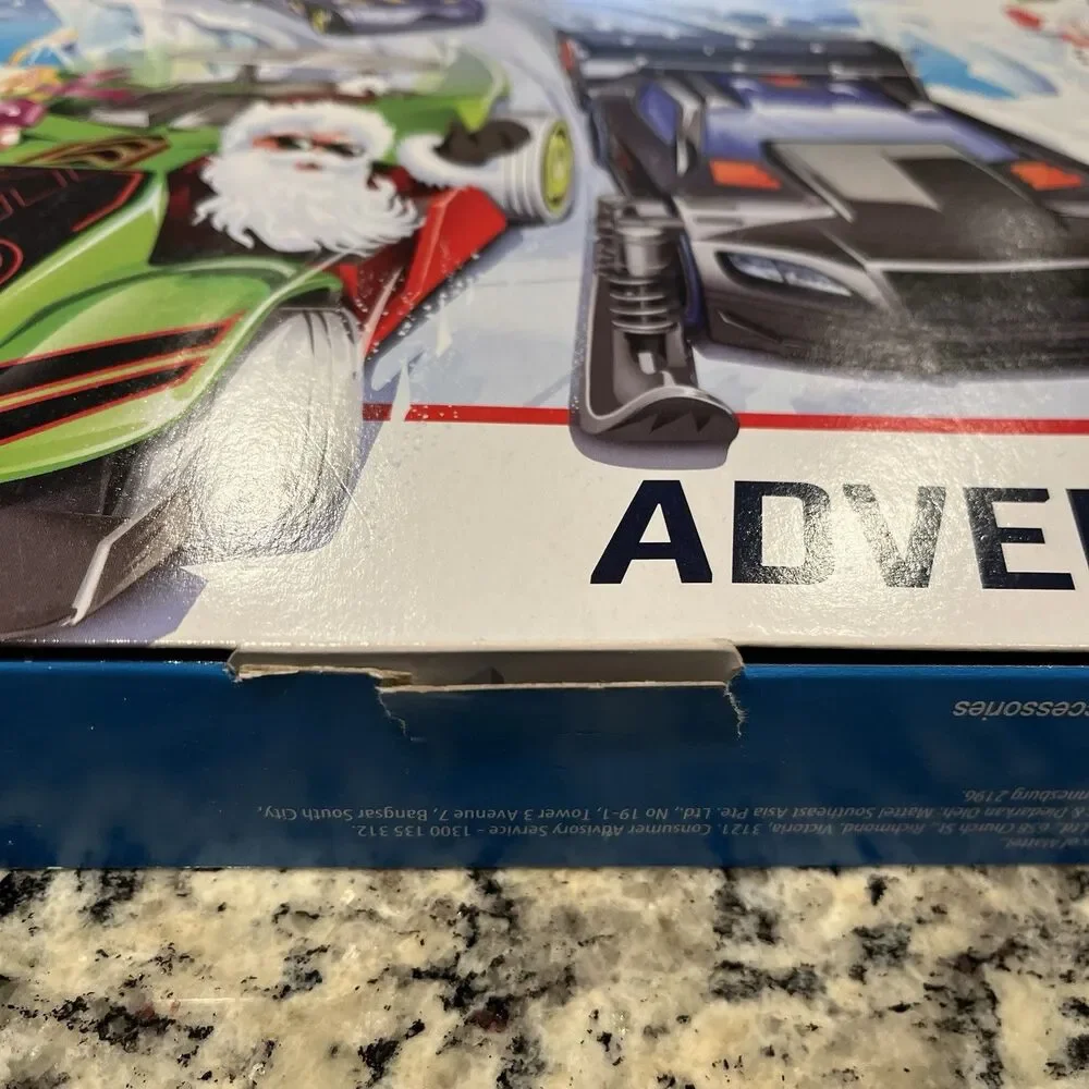 2020 Hot Wheels Advent Calendar 24 Days Holiday Surprise With Cars & Accessories